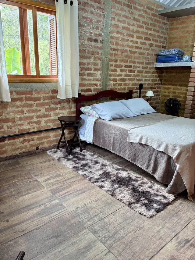 Suíte com cama de casal